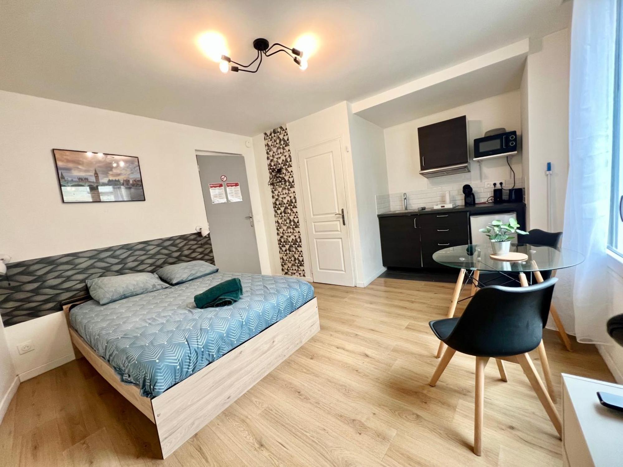 Studios Ideal Pro I Centre-Ville & Parking Gratuit Châtellerault Exterior foto